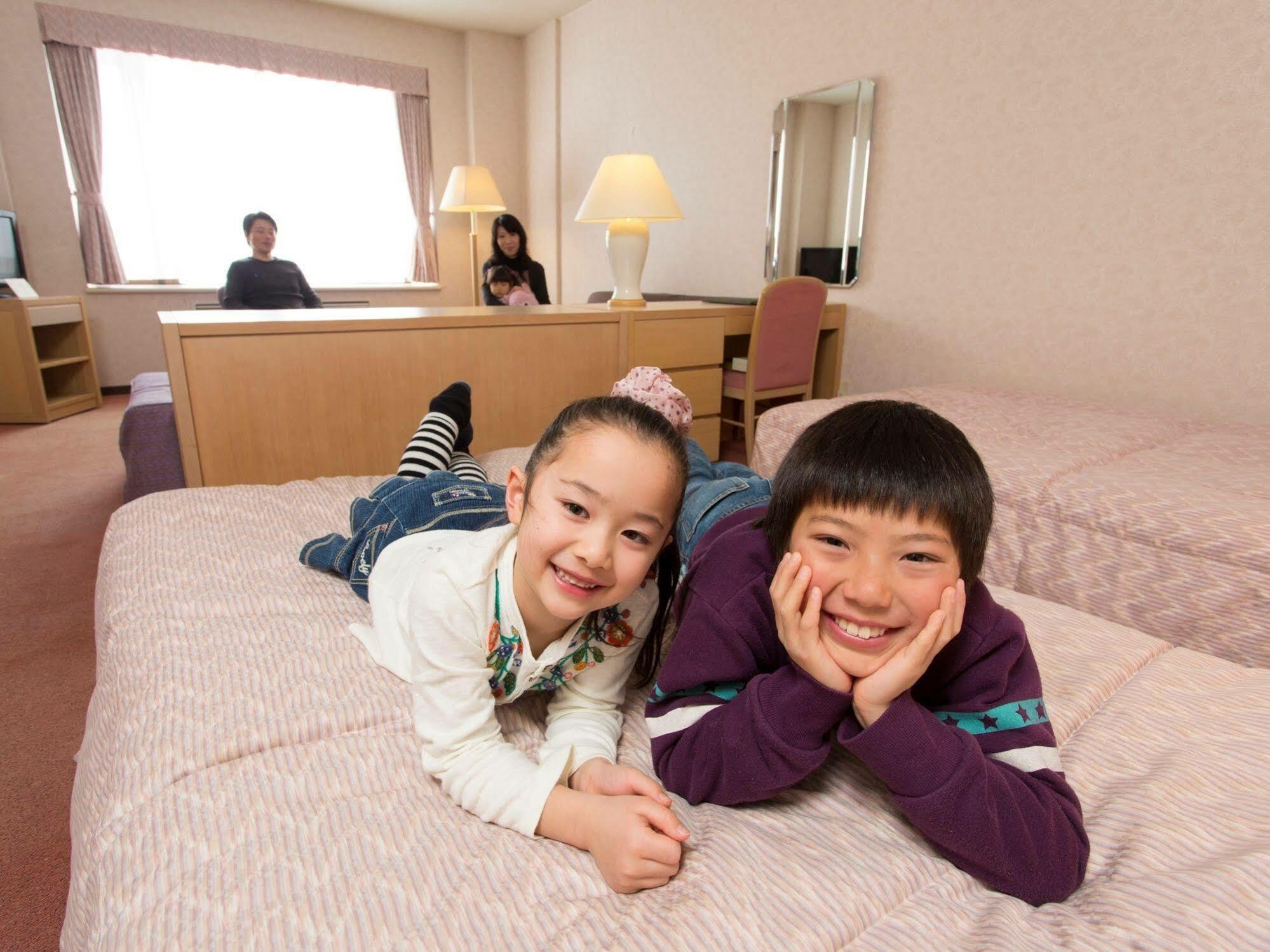 โฮเต็ล ทังกรัม Hotel Shinano  ภายนอก รูปภาพ